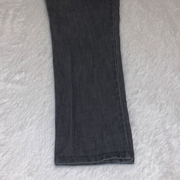 Gloria Vanderbilt Women's Classic Amanda High Rise Tapered Jean 8 Short - Picture 12 of 16